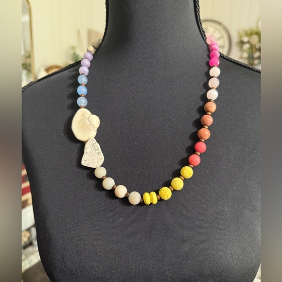 Colorful Beaded Necklace - Picture 1 of 3